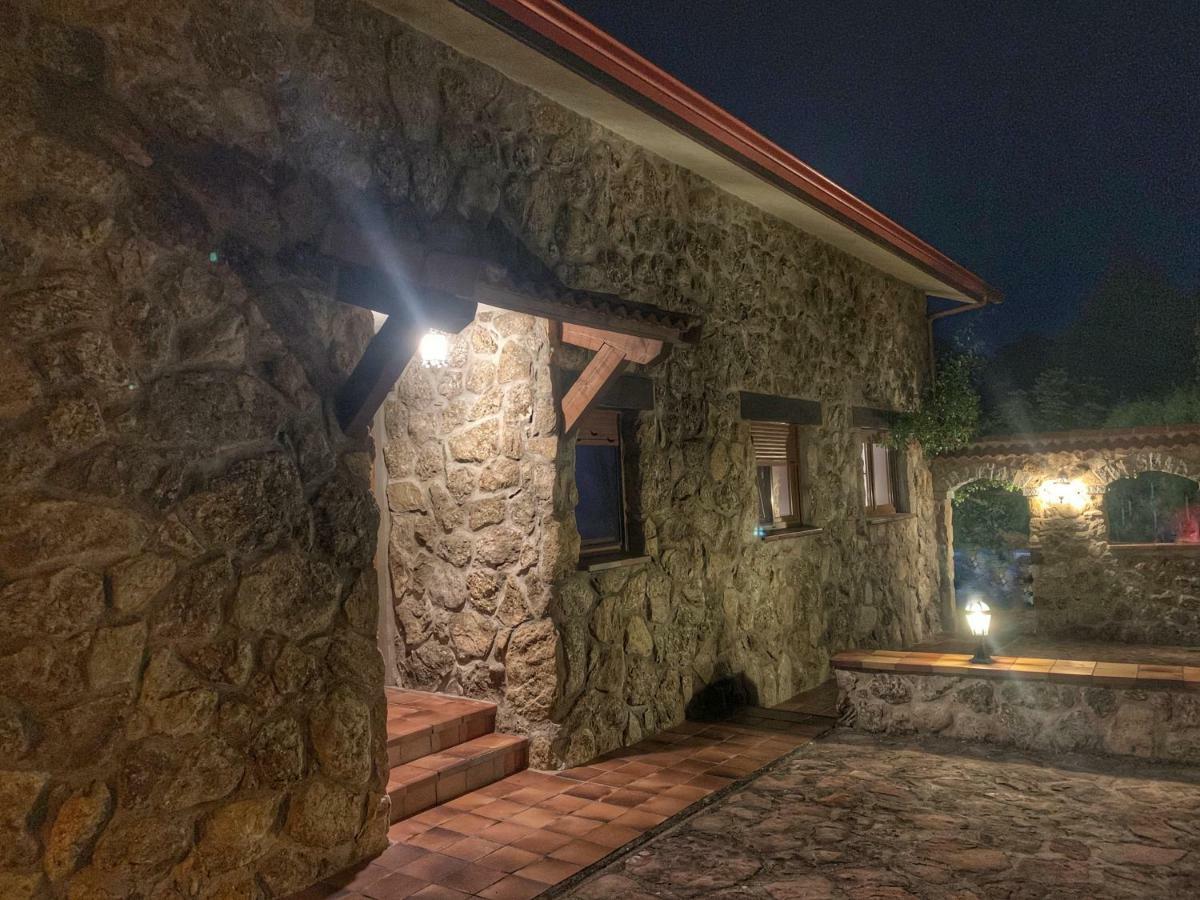 La Casita De Las Hortensias Ortigosa del Monte エクステリア 写真
